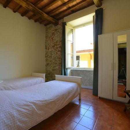 Ostello Palazzo Nizza Massa  Extérieur photo