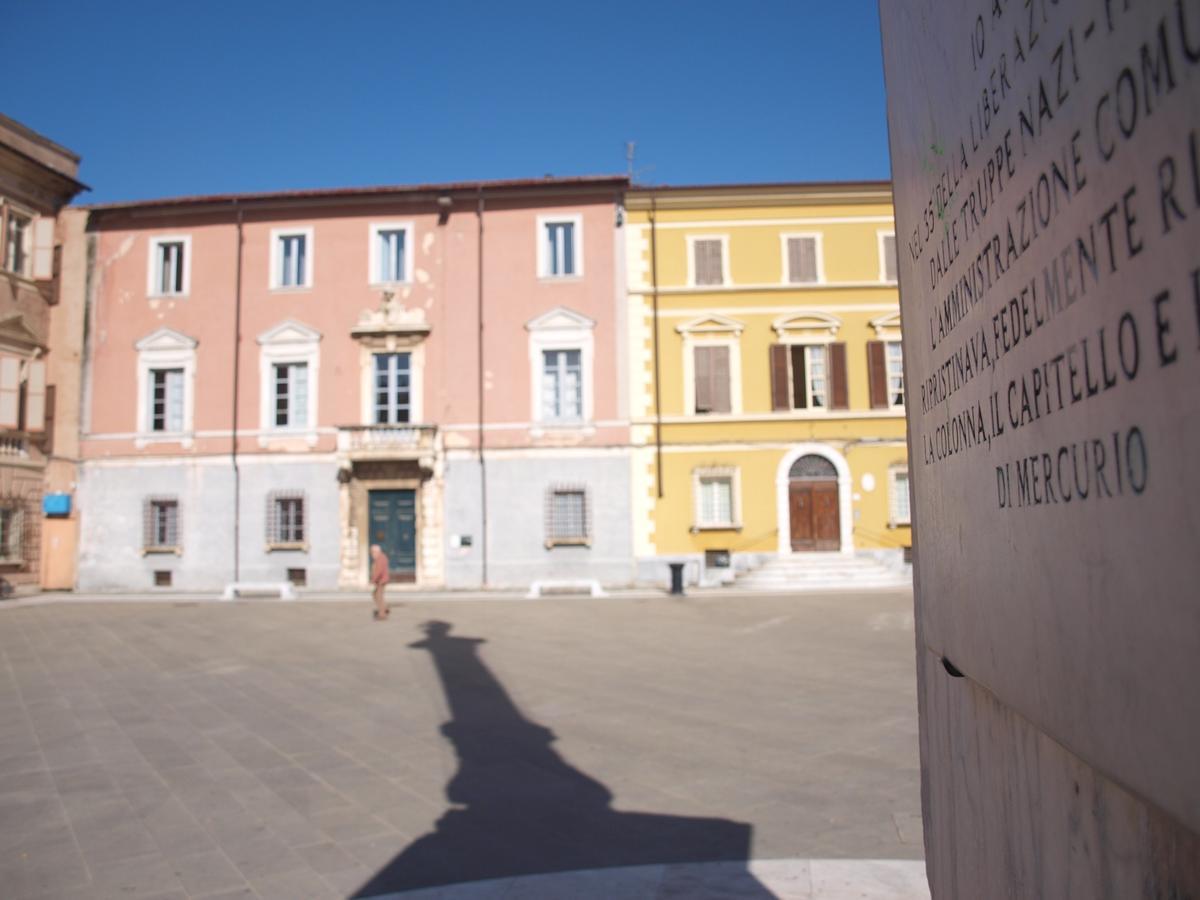 Ostello Palazzo Nizza Massa  Extérieur photo