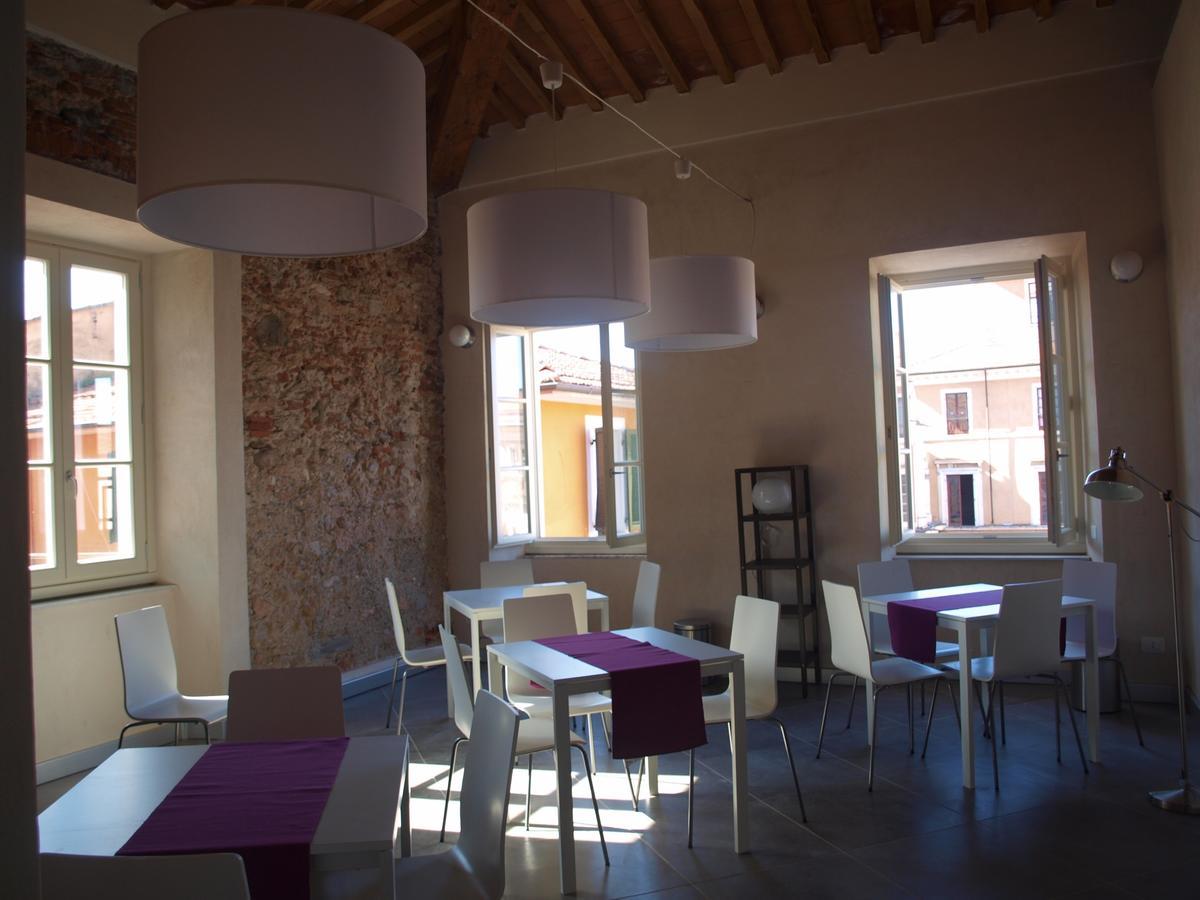 Ostello Palazzo Nizza Massa  Extérieur photo