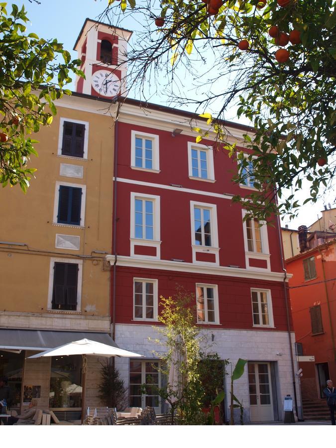 Ostello Palazzo Nizza Massa  Extérieur photo
