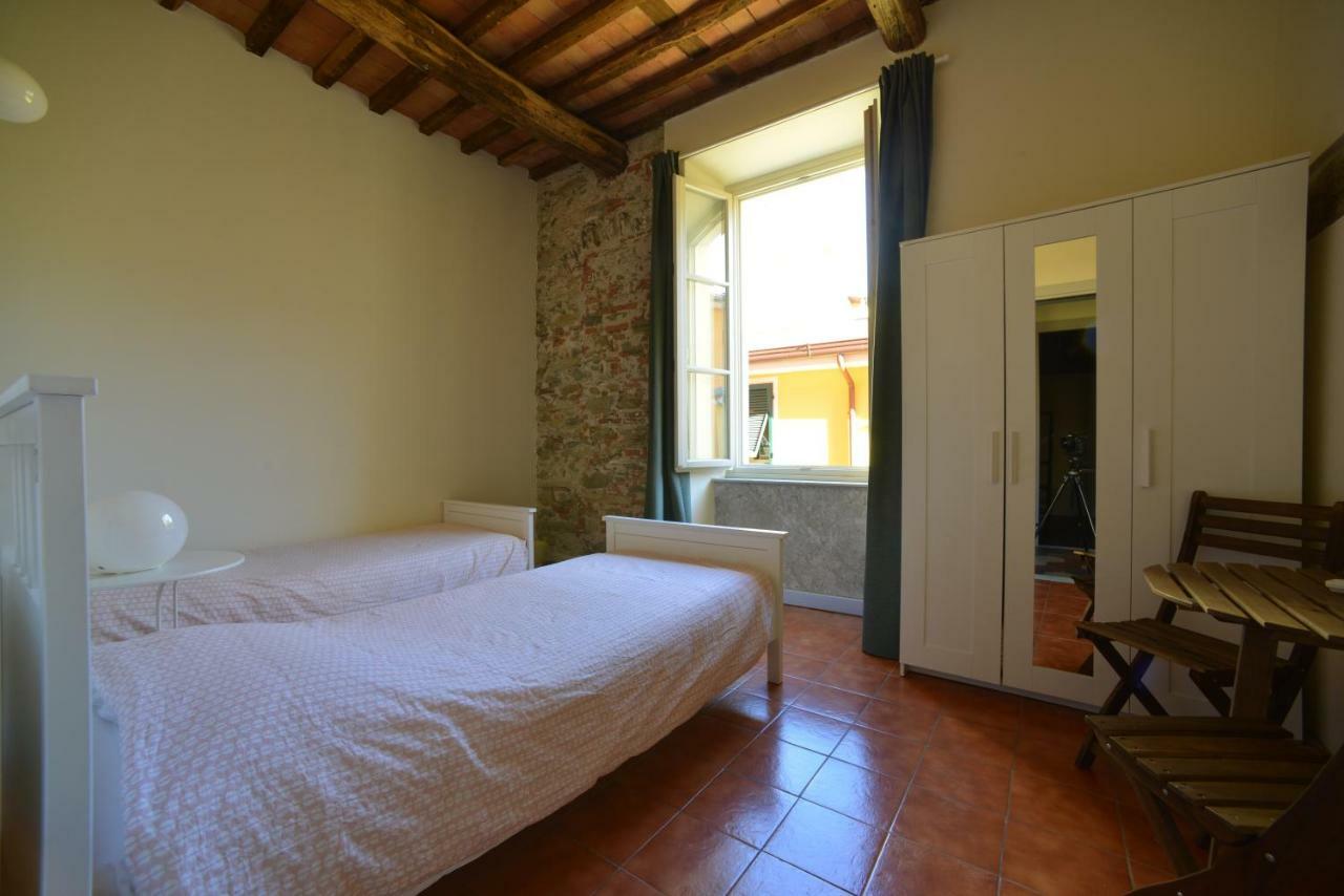 Ostello Palazzo Nizza Massa  Extérieur photo