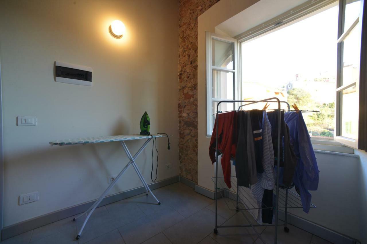 Ostello Palazzo Nizza Massa  Extérieur photo
